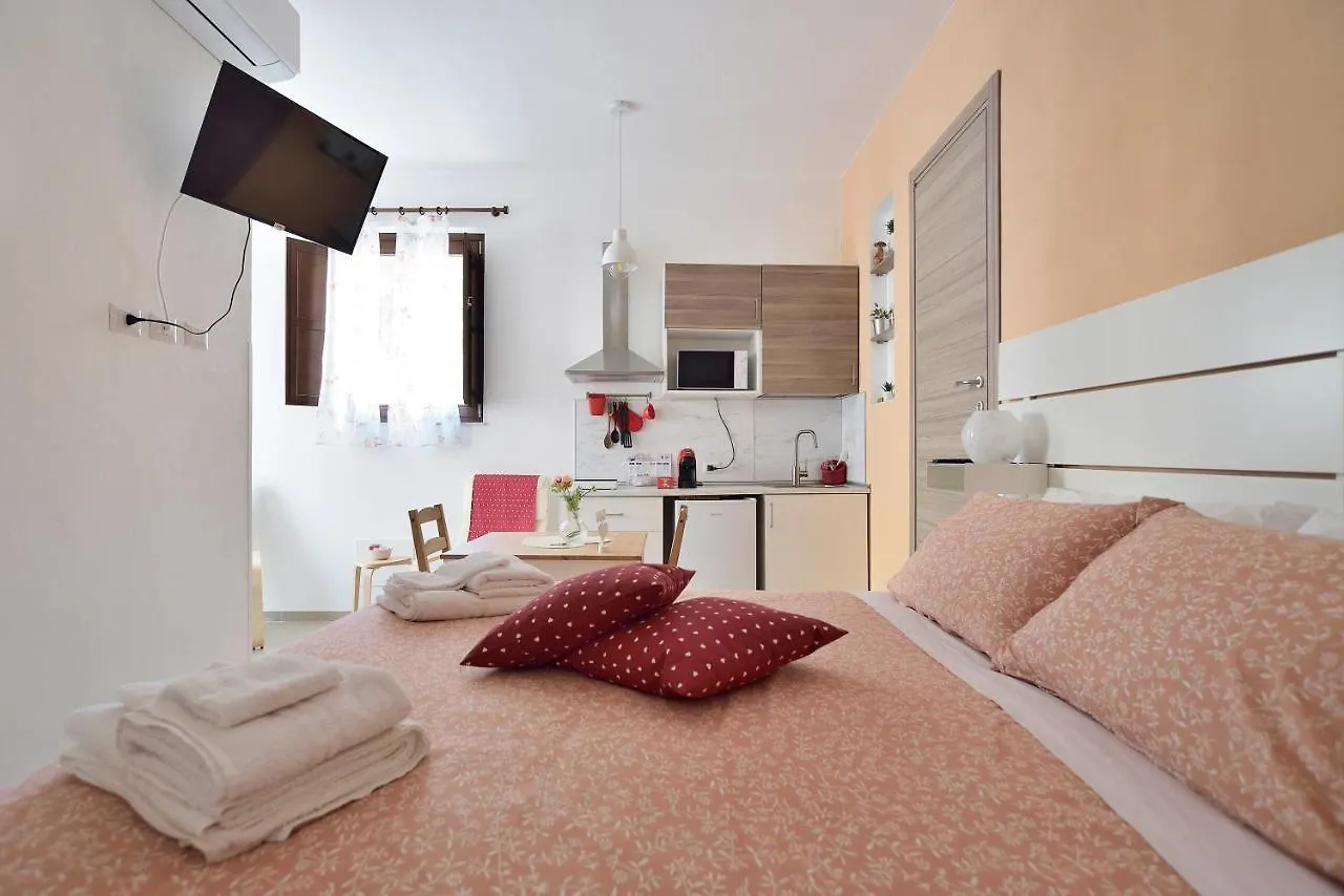 Romantic Room Con Vasca Idromassaggio شيكلي